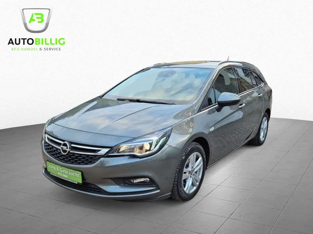 Photo 1 : Opel Astra 2016 Petrol