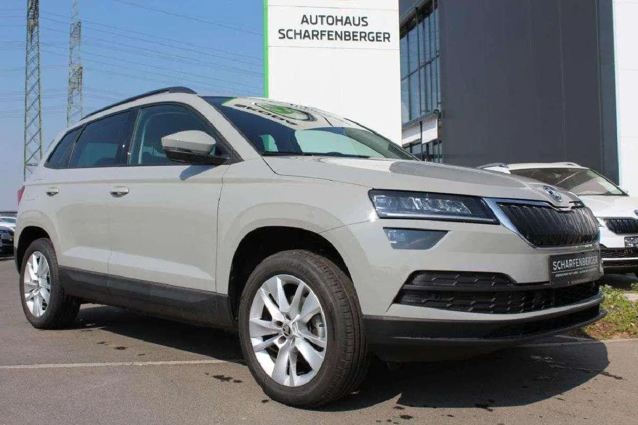 Photo 1 : Skoda Karoq 2020 Essence