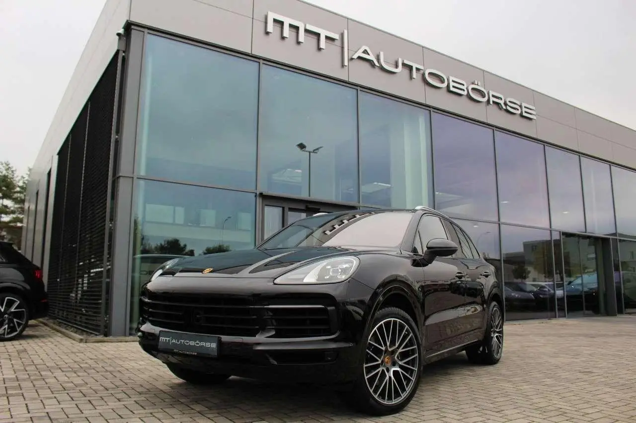 Photo 1 : Porsche Cayenne 2018 Essence