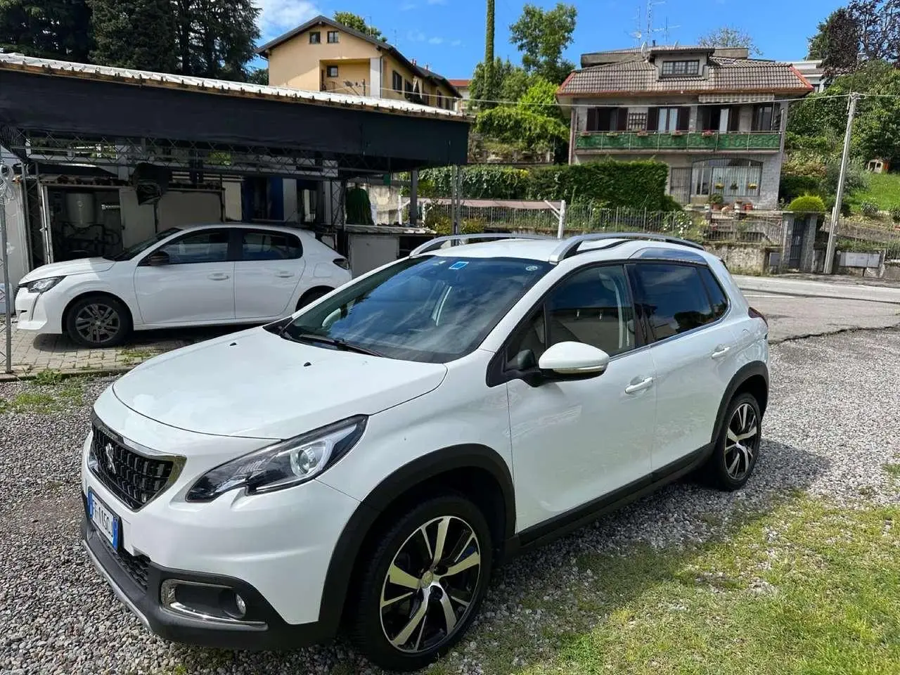 Photo 1 : Peugeot 2008 2016 Petrol