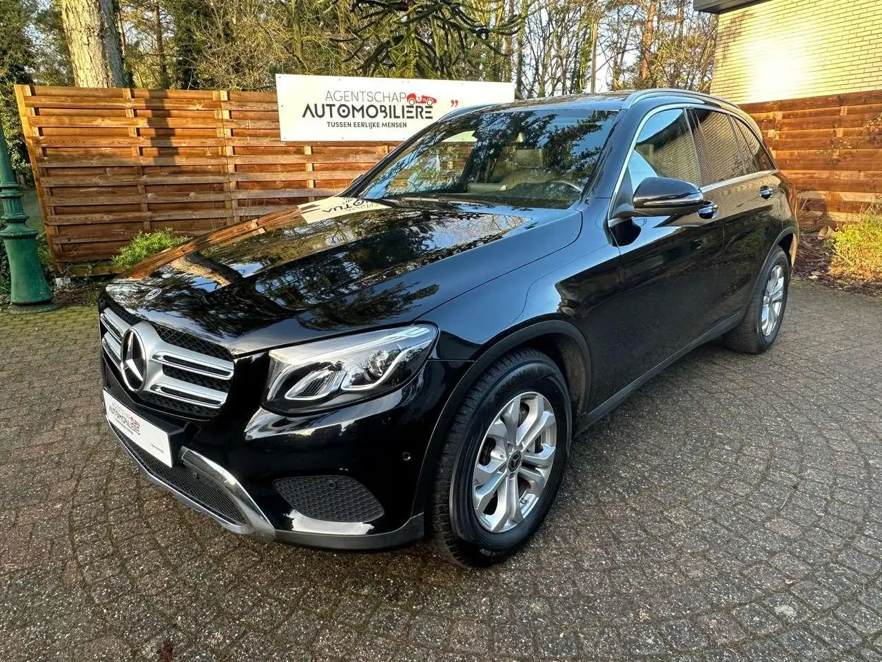 Photo 1 : Mercedes-benz Classe Glc 2018 Petrol