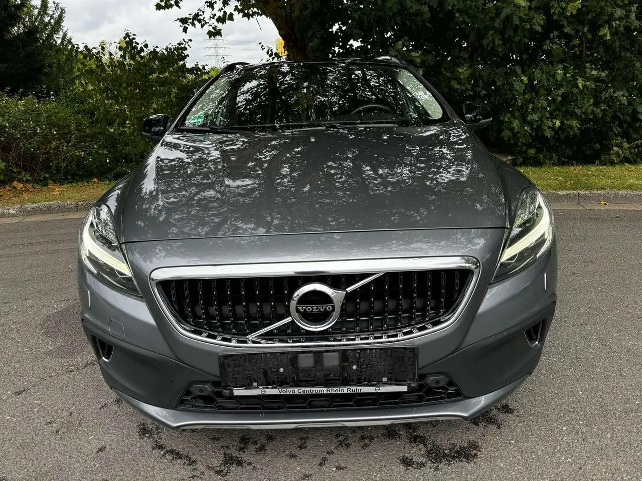 Photo 1 : Volvo V40 2019 Diesel