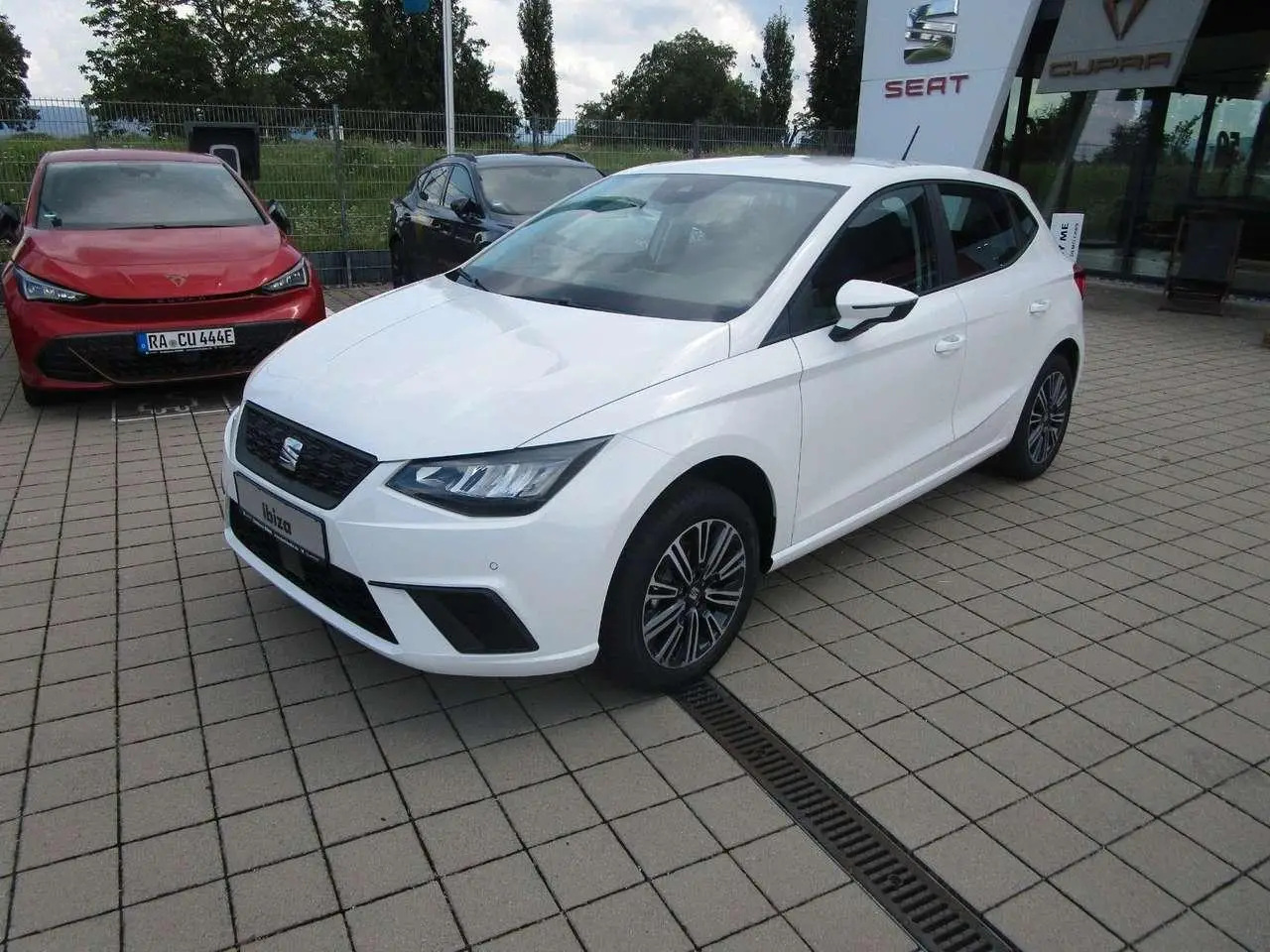 Photo 1 : Seat Ibiza 2024 Petrol