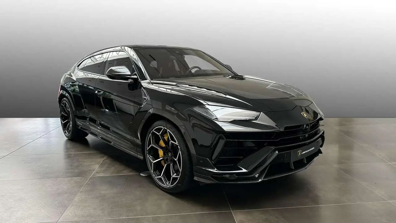 Photo 1 : Lamborghini Urus 2024 Petrol