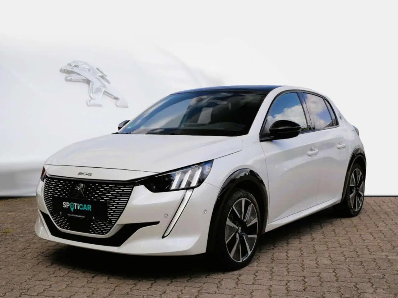 Photo 1 : Peugeot 208 2022 Électrique