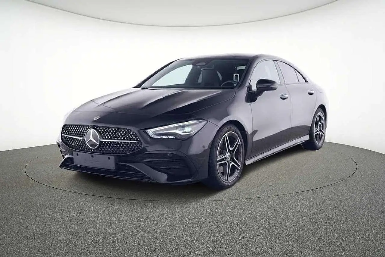 Photo 1 : Mercedes-benz Classe Cla 2023 Petrol