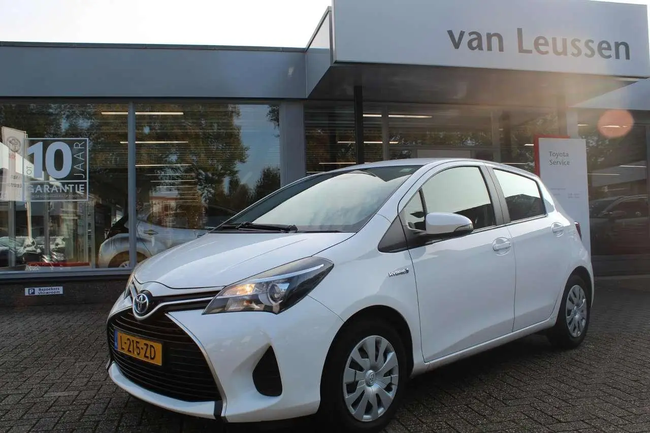 Photo 1 : Toyota Yaris 2016 Hybride