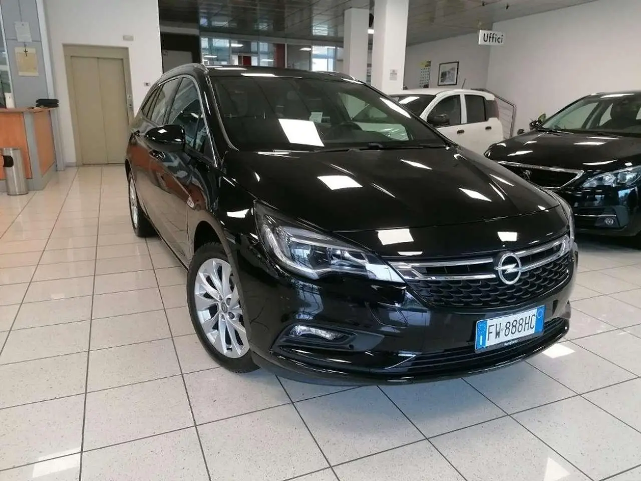 Photo 1 : Opel Astra 2019 Autres