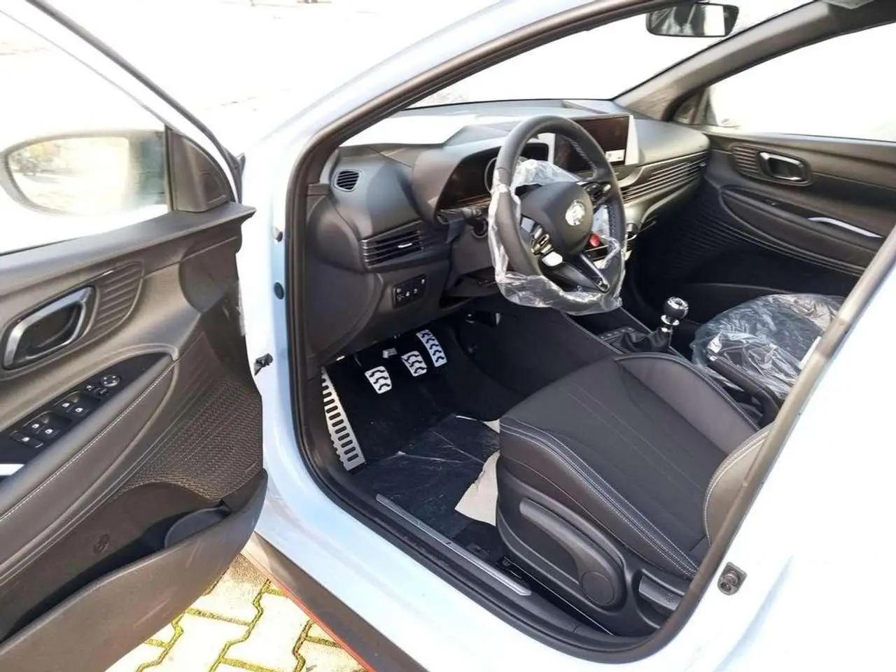 Photo 1 : Hyundai I20 2023 Petrol