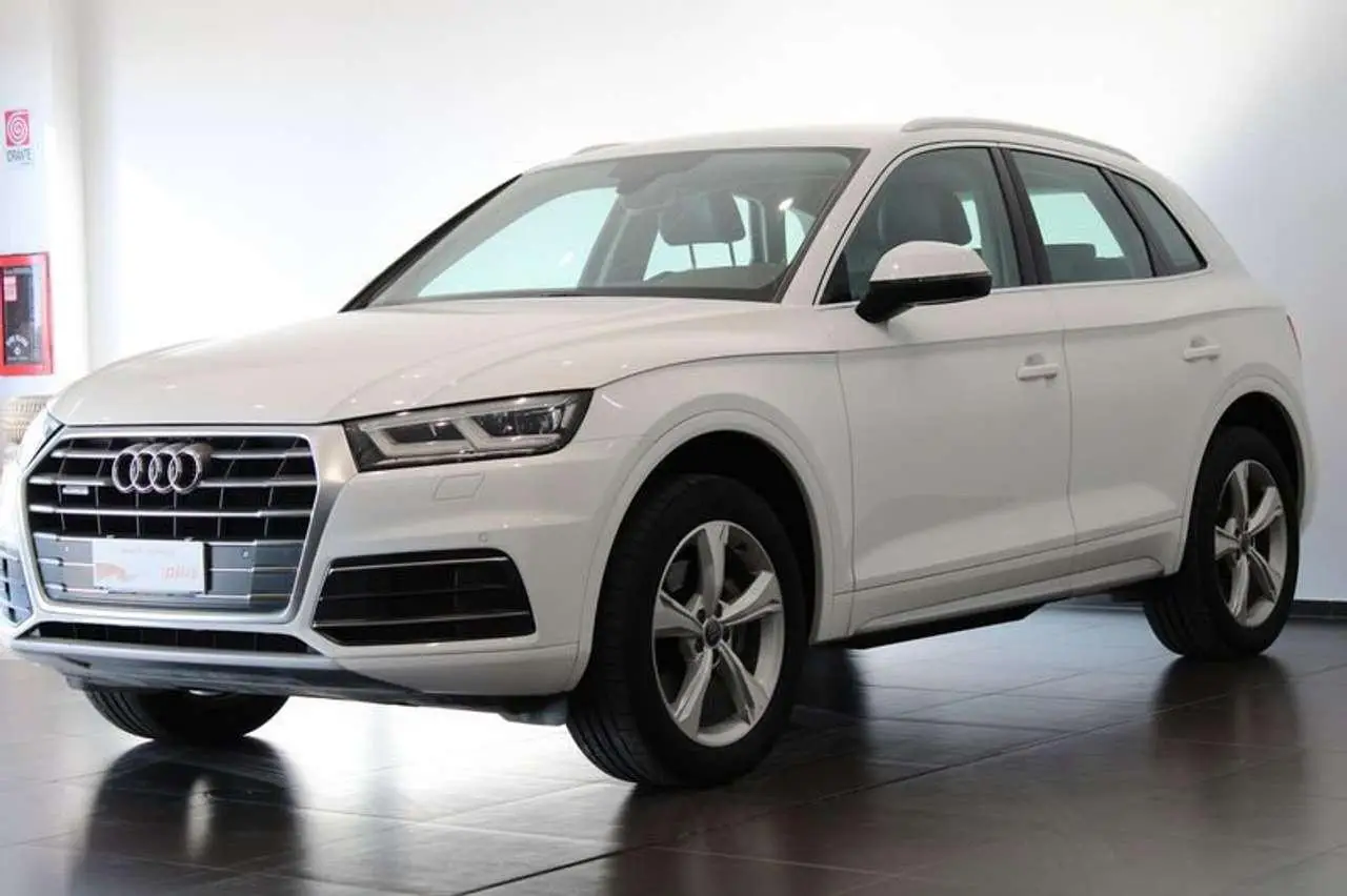 Photo 1 : Audi Q5 2018 Diesel