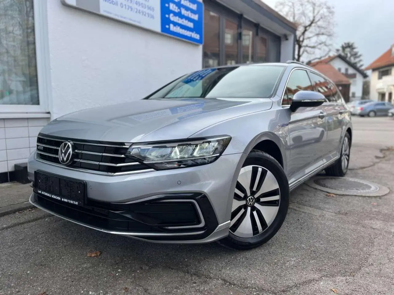 Photo 1 : Volkswagen Passat 2021 Hybride