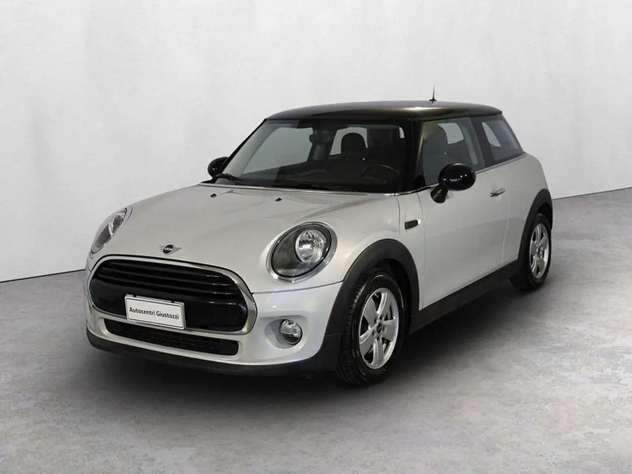 Photo 1 : Mini Cooper 2018 Petrol