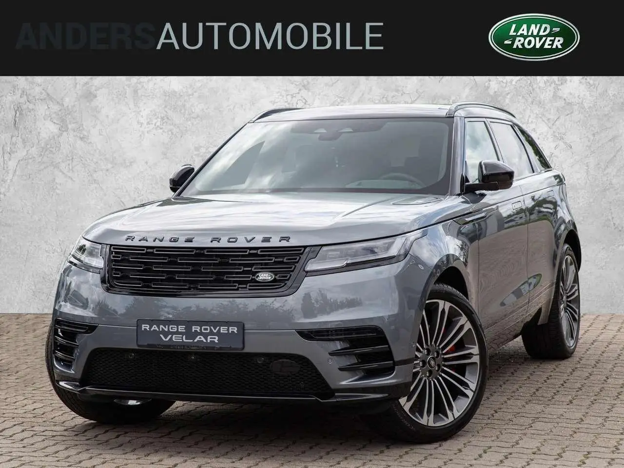 Photo 1 : Land Rover Range Rover Velar 2024 Petrol