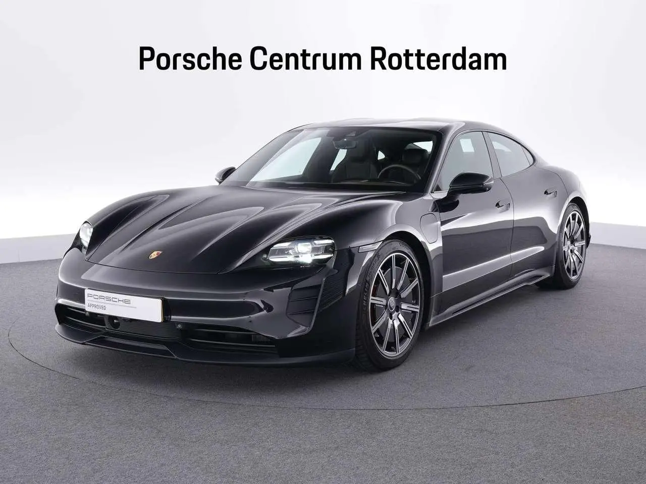 Photo 1 : Porsche Taycan 2020 Electric