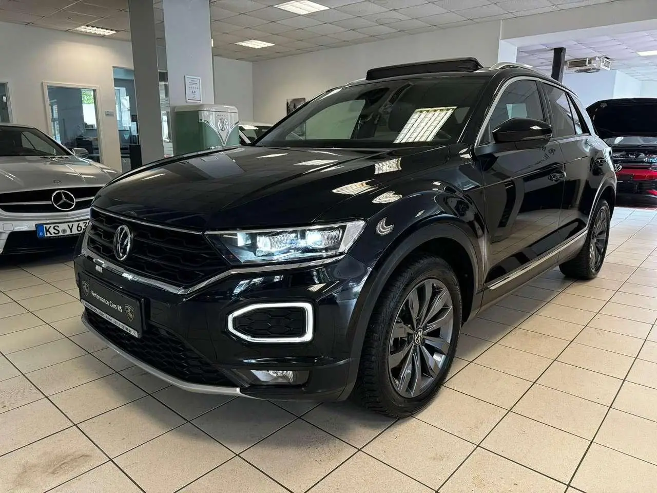 Photo 1 : Volkswagen T-roc 2021 Essence