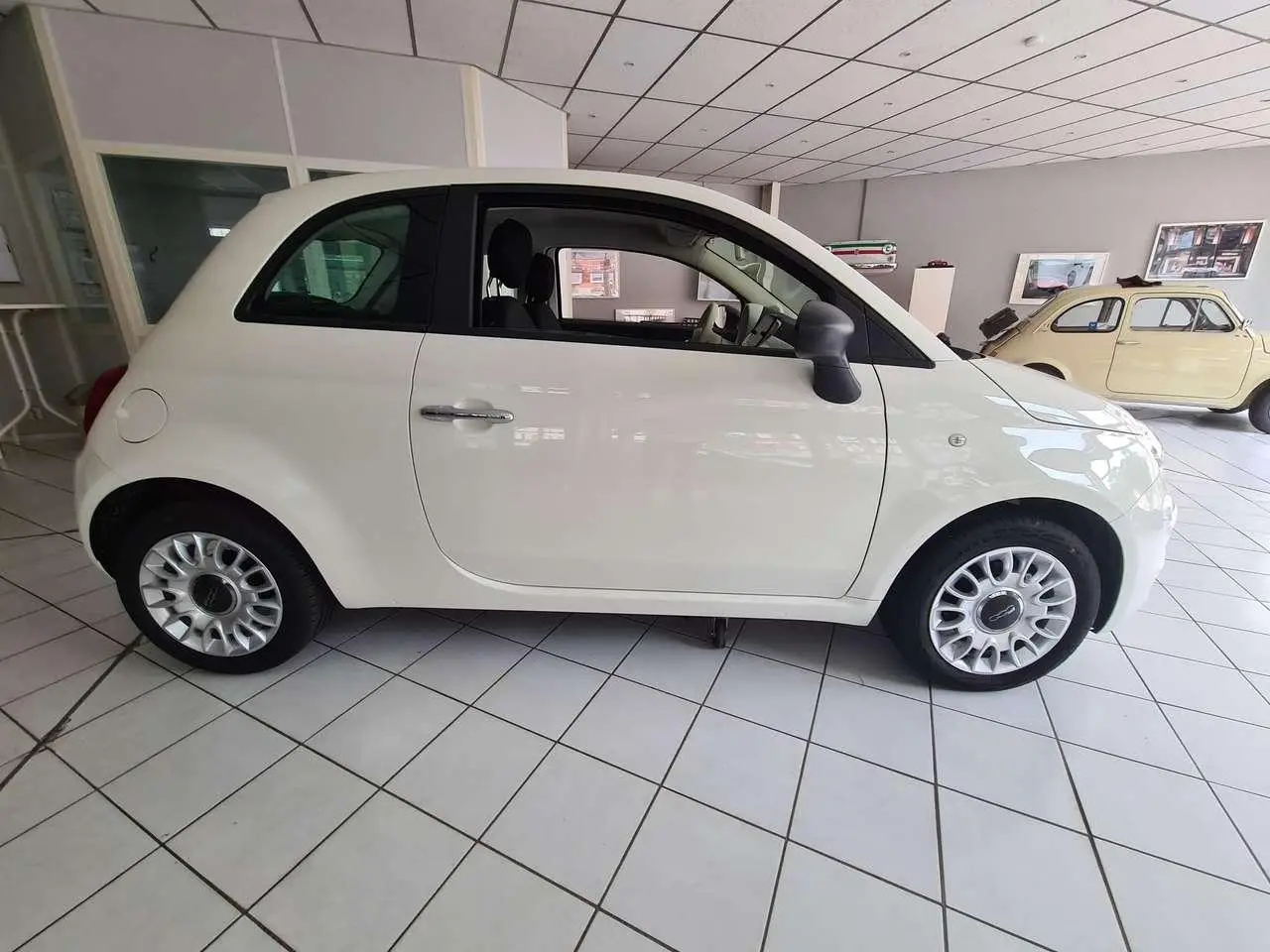 Photo 1 : Fiat 500 2024 Essence