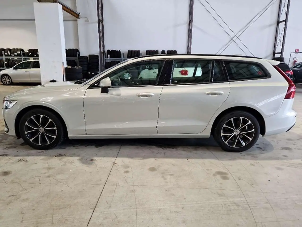 Photo 1 : Volvo V60 2020 Diesel