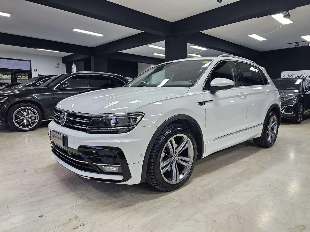 Photo 1 : Volkswagen Tiguan 2020 Diesel