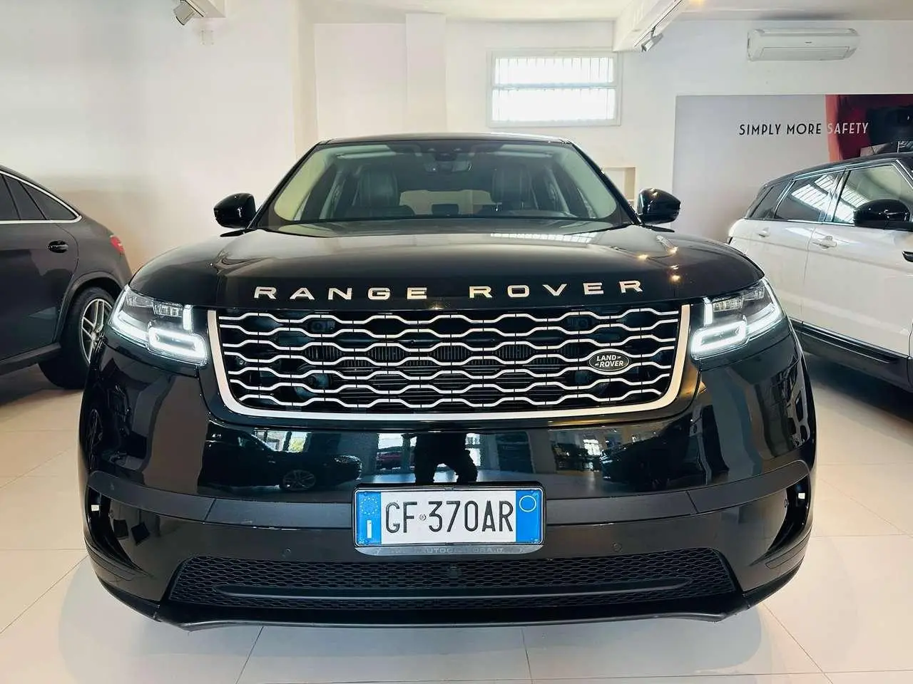 Photo 1 : Land Rover Range Rover Velar 2020 Diesel