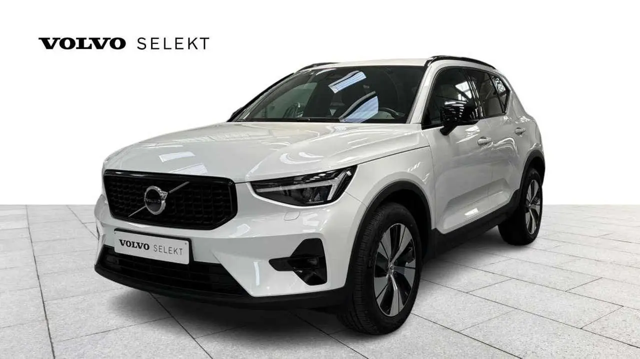 Photo 1 : Volvo Xc40 2023 Hybrid