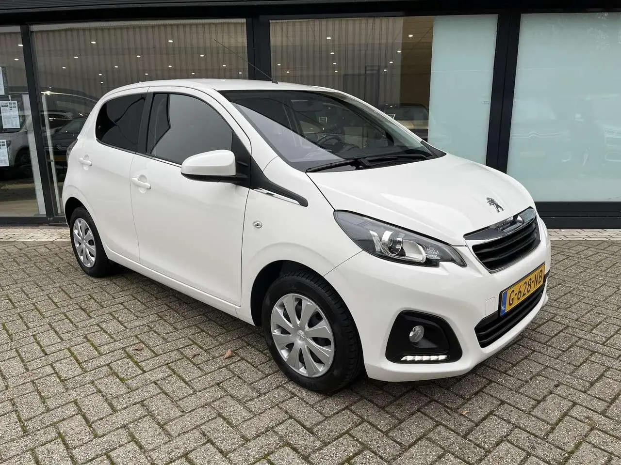 Photo 1 : Peugeot 108 2019 Petrol