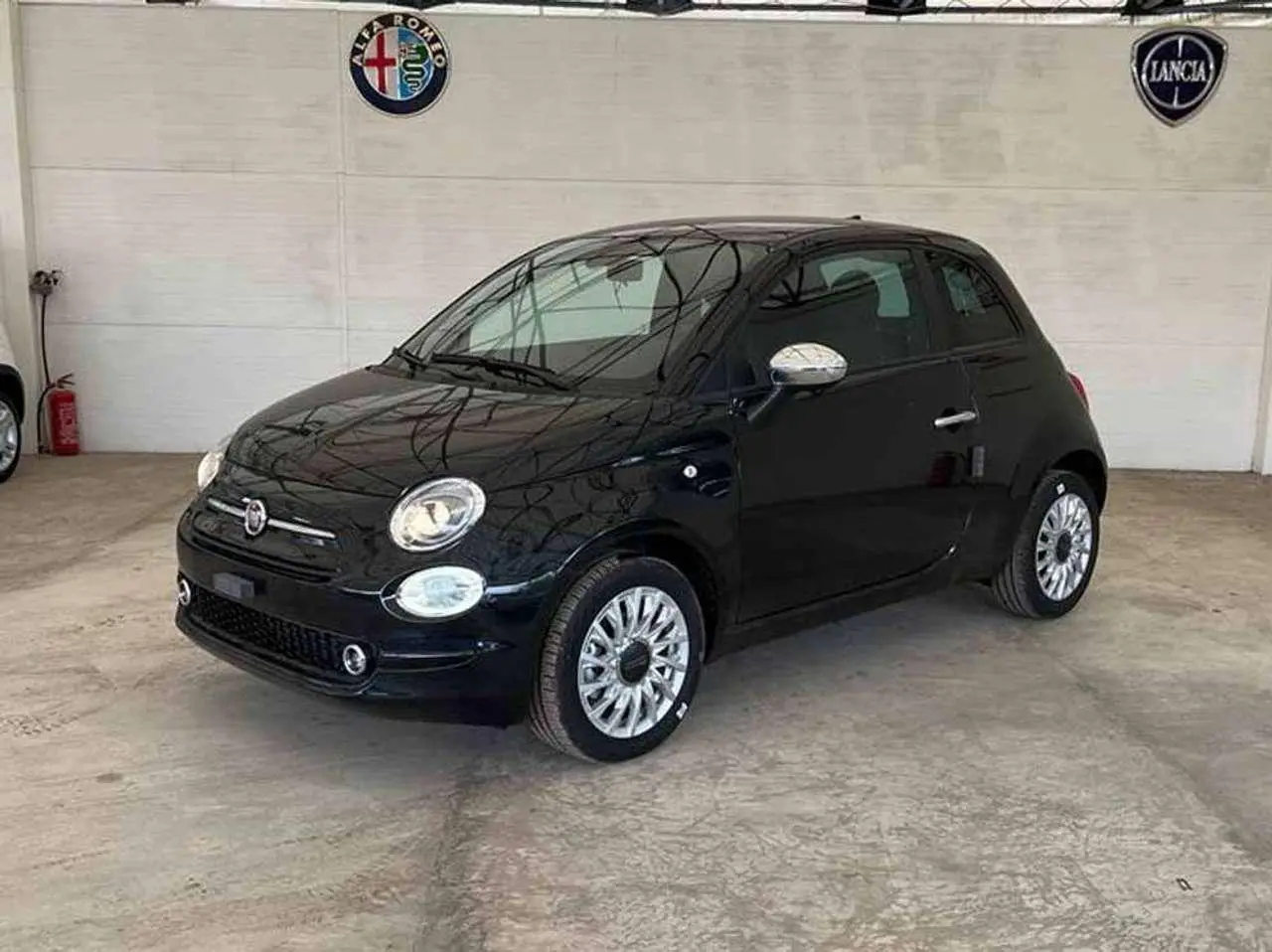 Photo 1 : Fiat 500 2023 Hybrid