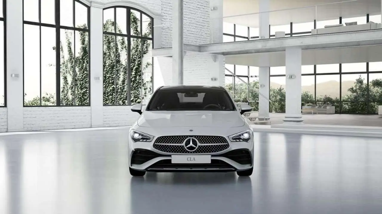 Photo 1 : Mercedes-benz Classe Cla 2023 Petrol