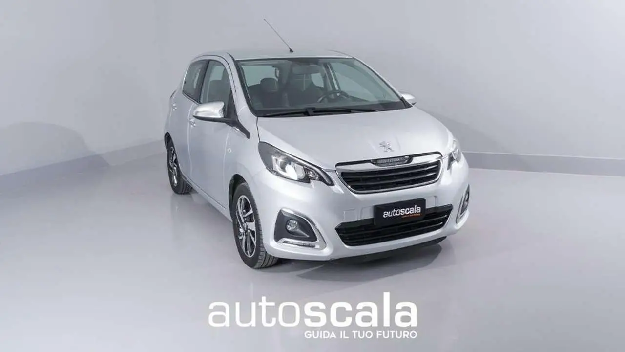 Photo 1 : Peugeot 108 2017 Petrol