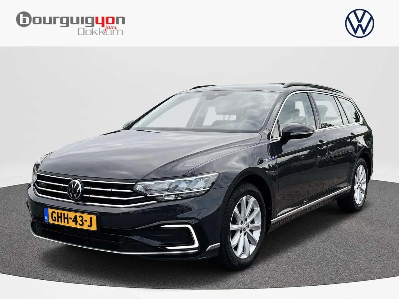 Photo 1 : Volkswagen Passat 2021 Hybride