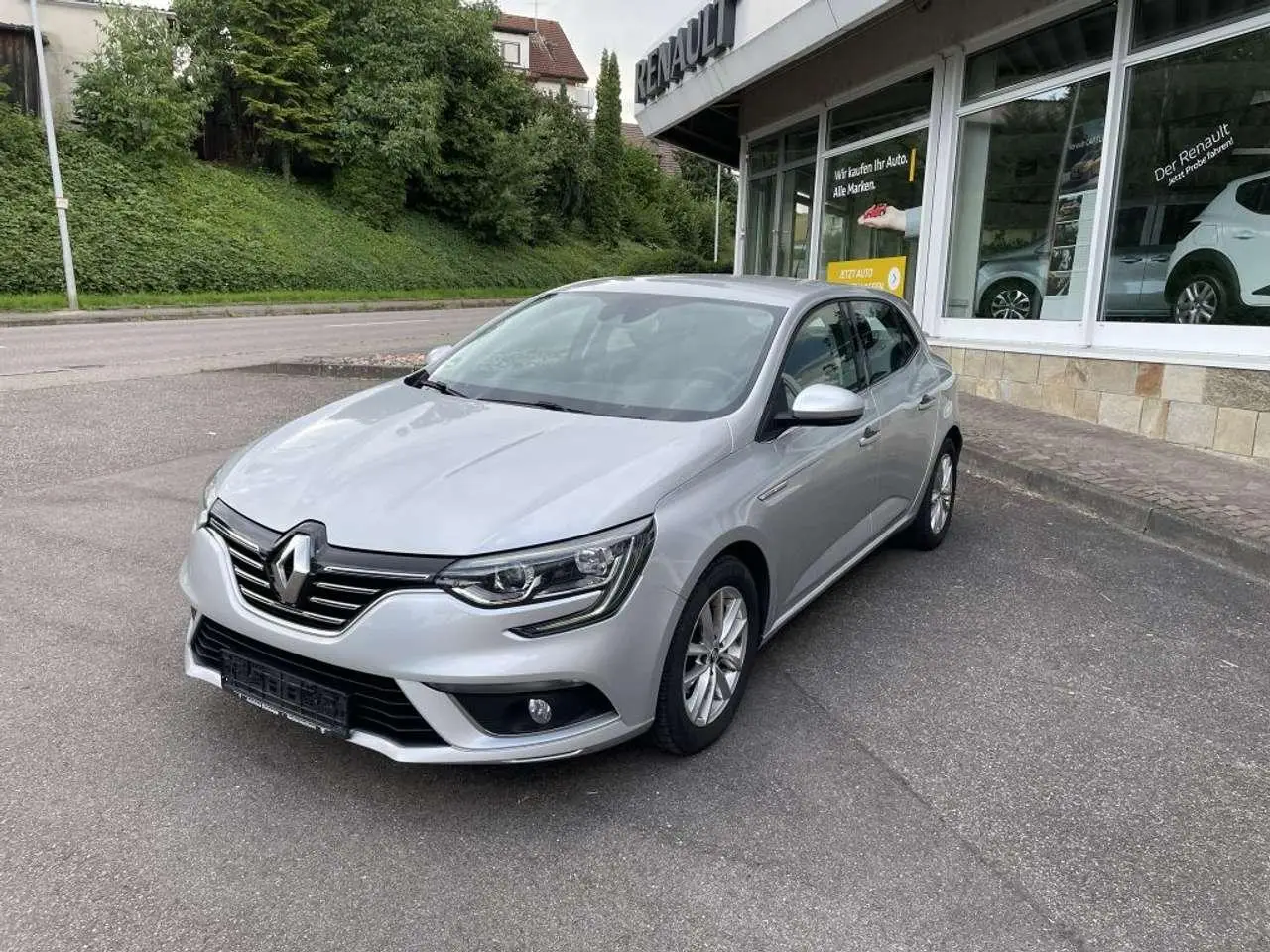 Photo 1 : Renault Megane 2016 Petrol