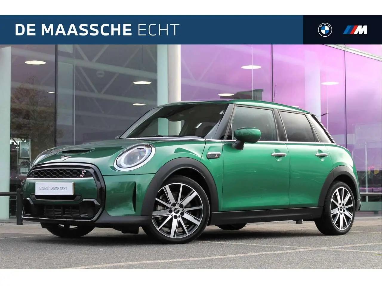 Photo 1 : Mini Cooper 2024 Petrol