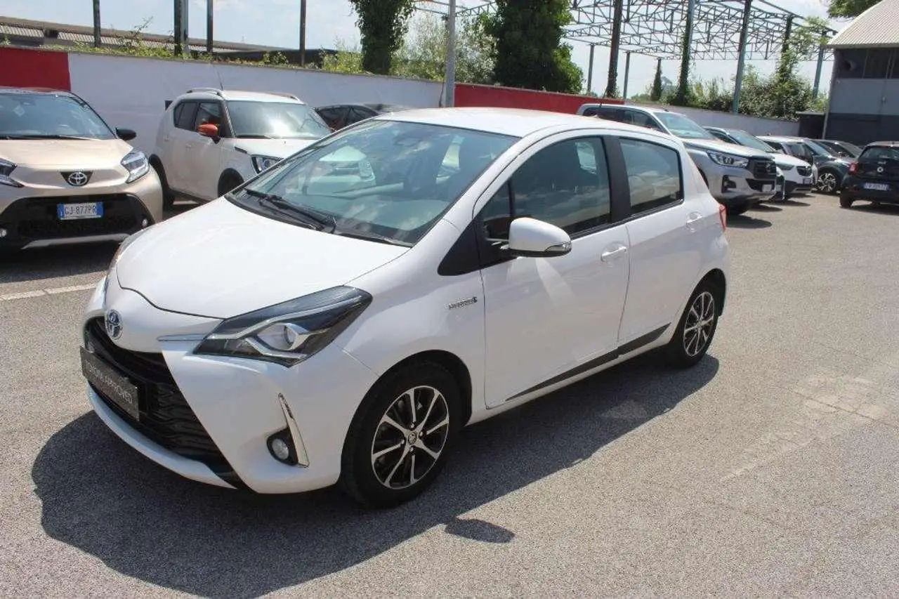 Photo 1 : Toyota Yaris 2020 Hybride