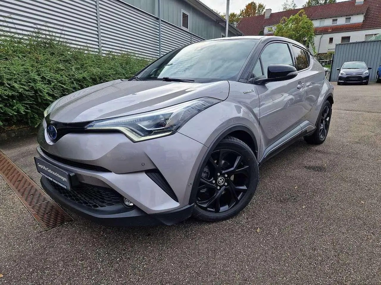 Photo 1 : Toyota C-hr 2017 Hybrid