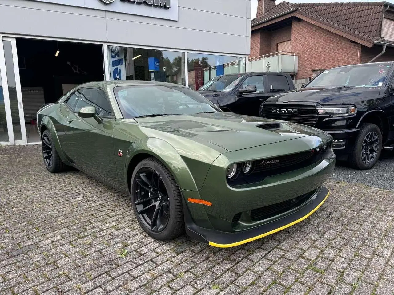 Photo 1 : Dodge Challenger 2024 Petrol