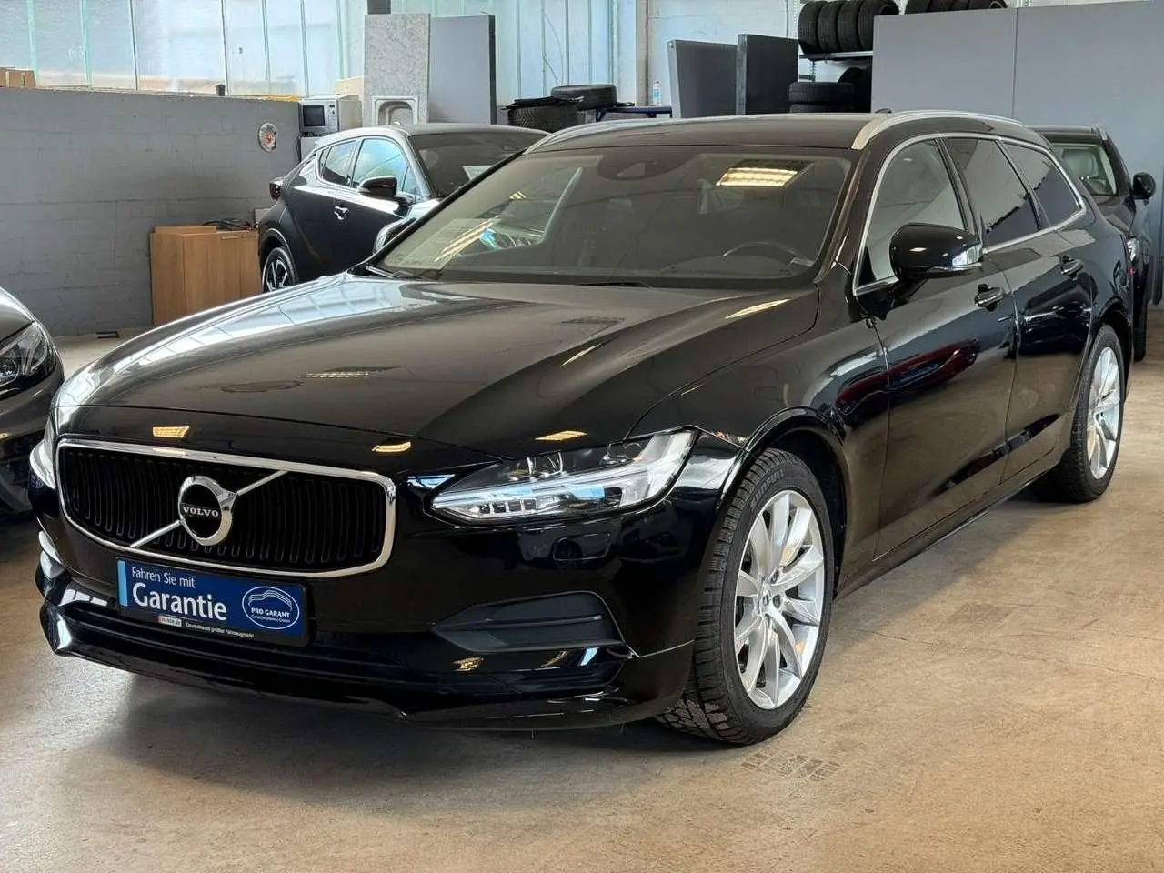 Photo 1 : Volvo V90 2018 Petrol