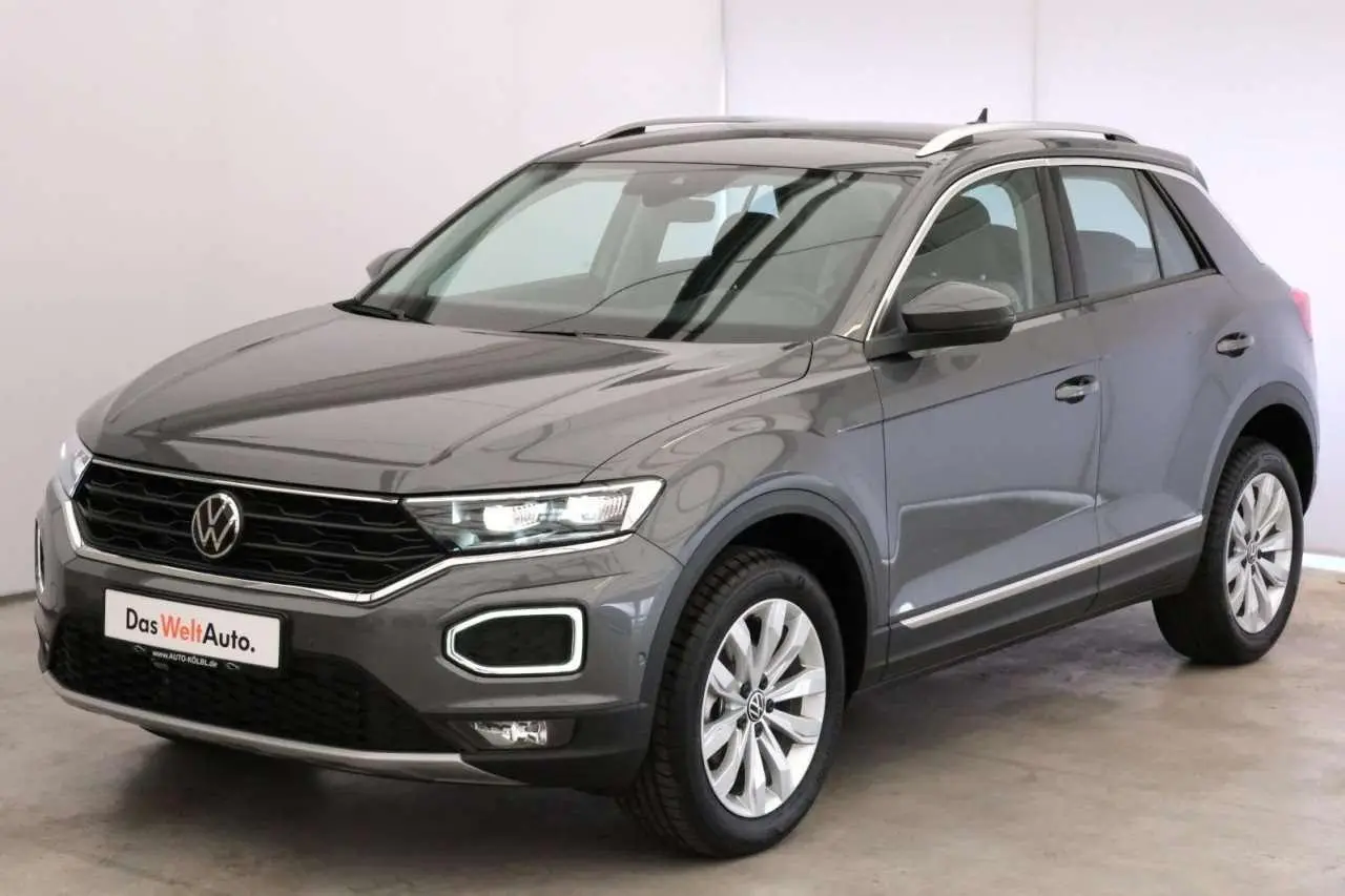 Photo 1 : Volkswagen T-roc 2022 Essence