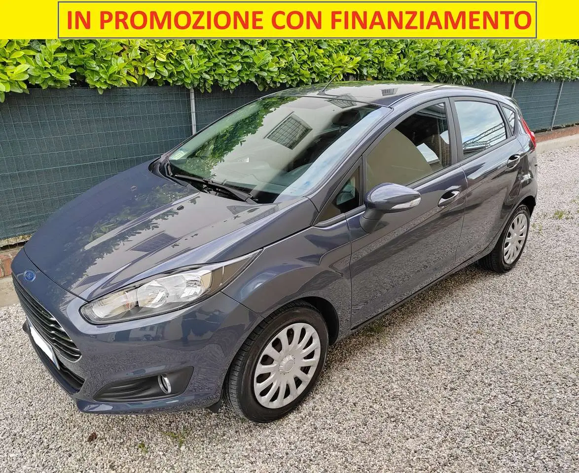 Photo 1 : Ford Fiesta 2015 GPL