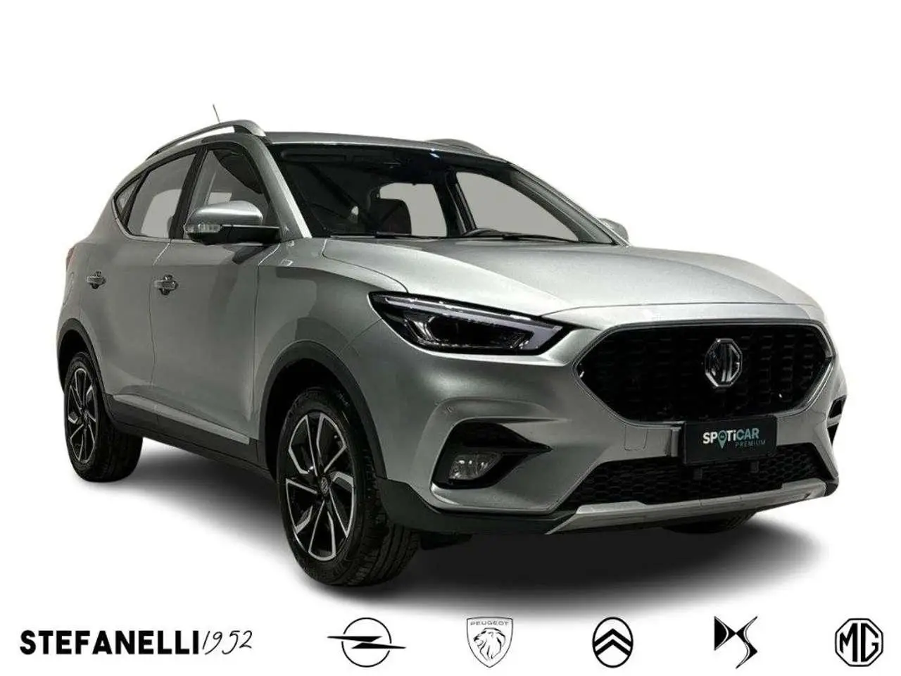 Photo 1 : Mg Zs 2023 Essence