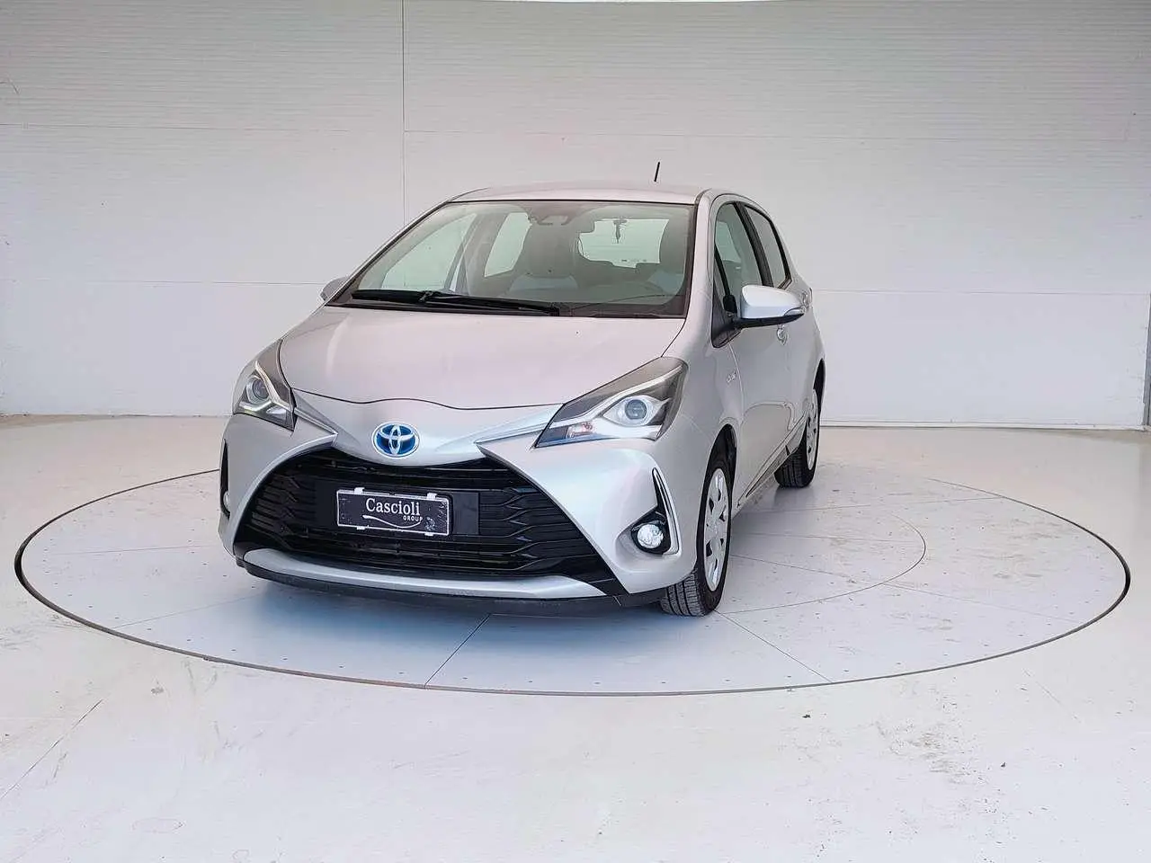 Photo 1 : Toyota Yaris 2018 Hybrid