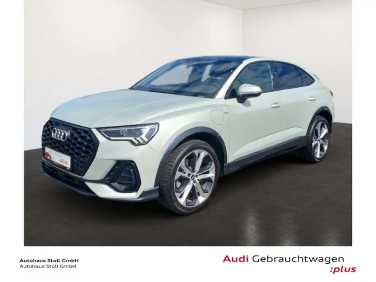 Photo 1 : Audi Q3 2021 Hybrid