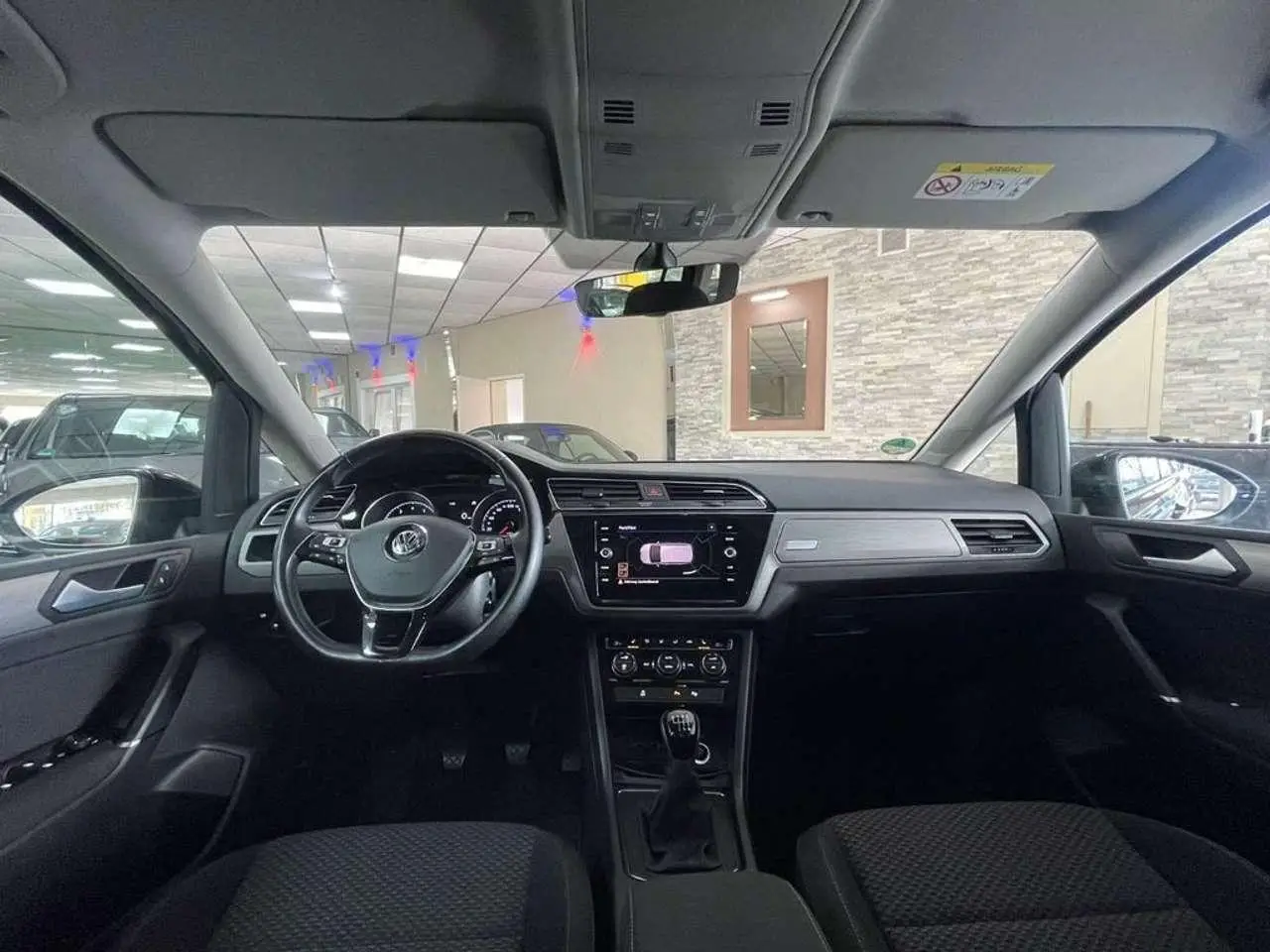 Photo 1 : Volkswagen Touran 2019 Petrol