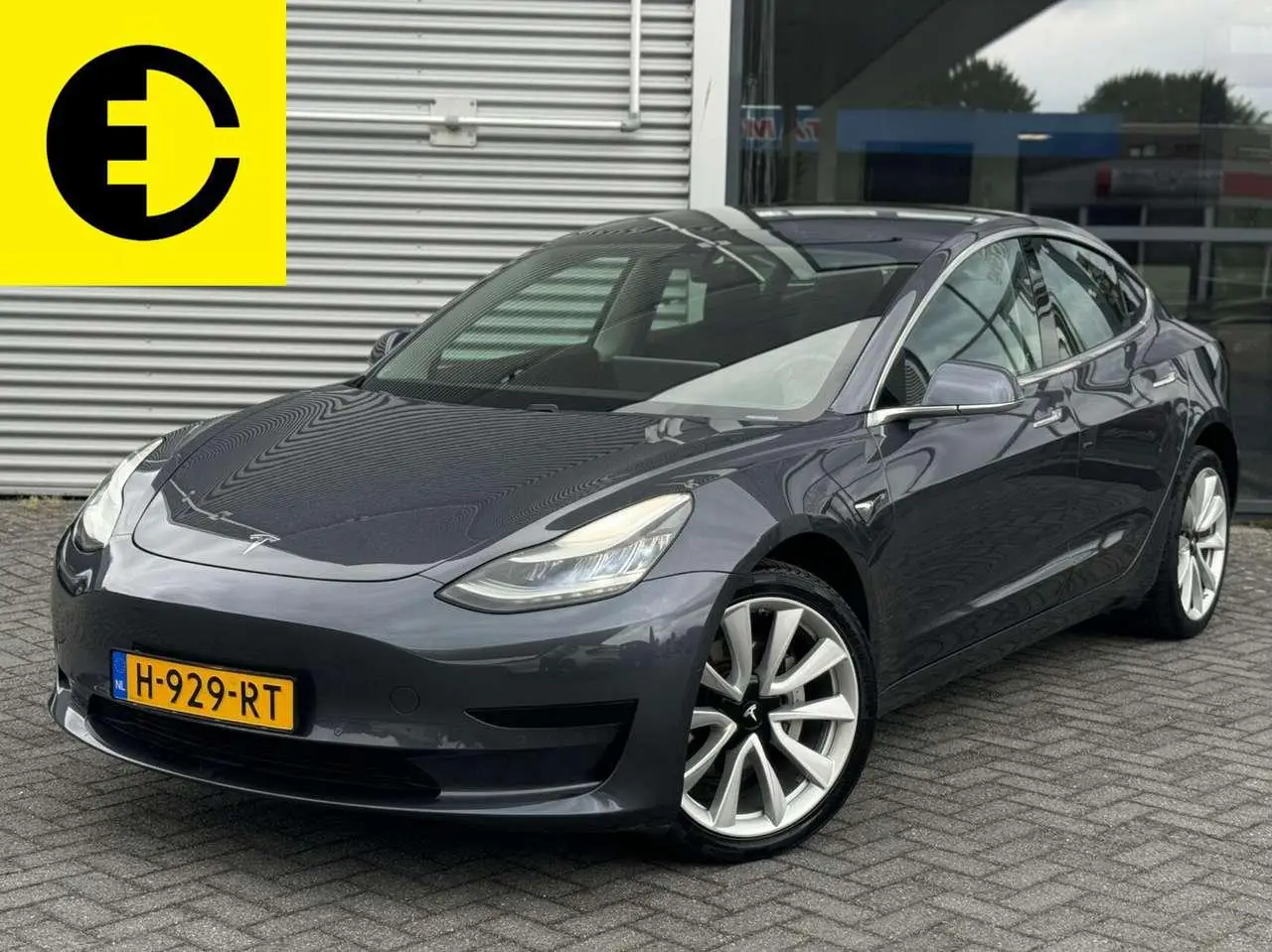 Photo 1 : Tesla Model 3 2020 Électrique