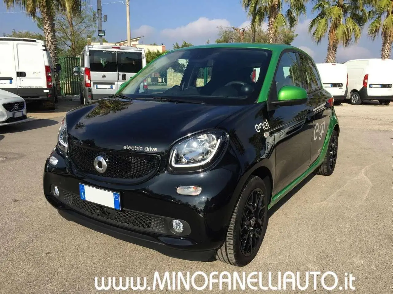 Photo 1 : Smart Forfour 2018 Electric