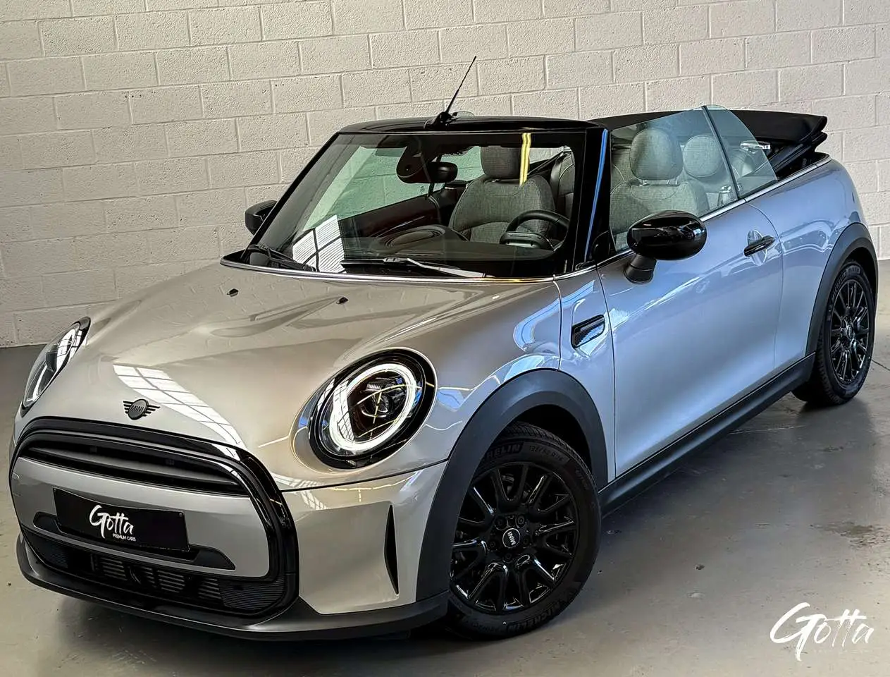 Photo 1 : Mini Cooper 2023 Petrol