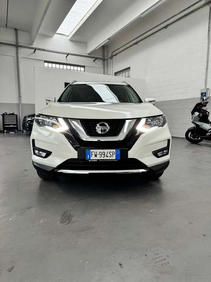 Photo 1 : Nissan X-trail 2019 Essence