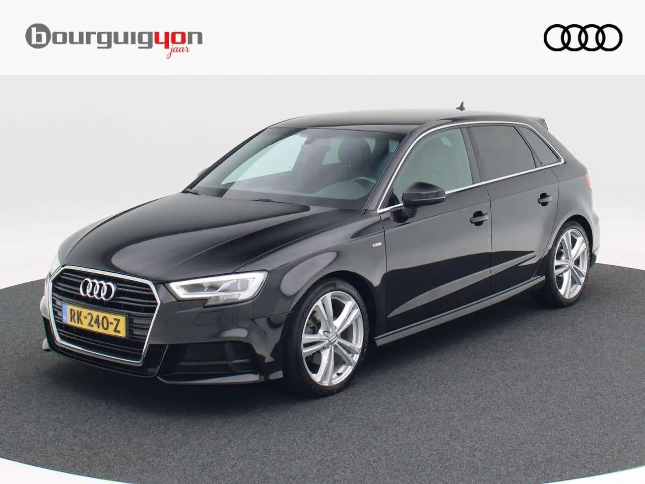 Photo 1 : Audi A3 2018 Petrol