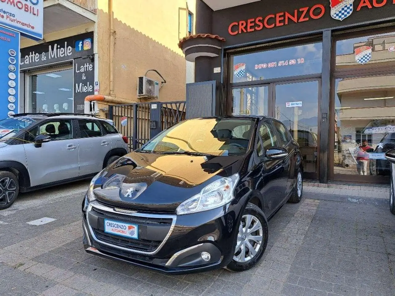 Photo 1 : Peugeot 208 2019 Petrol