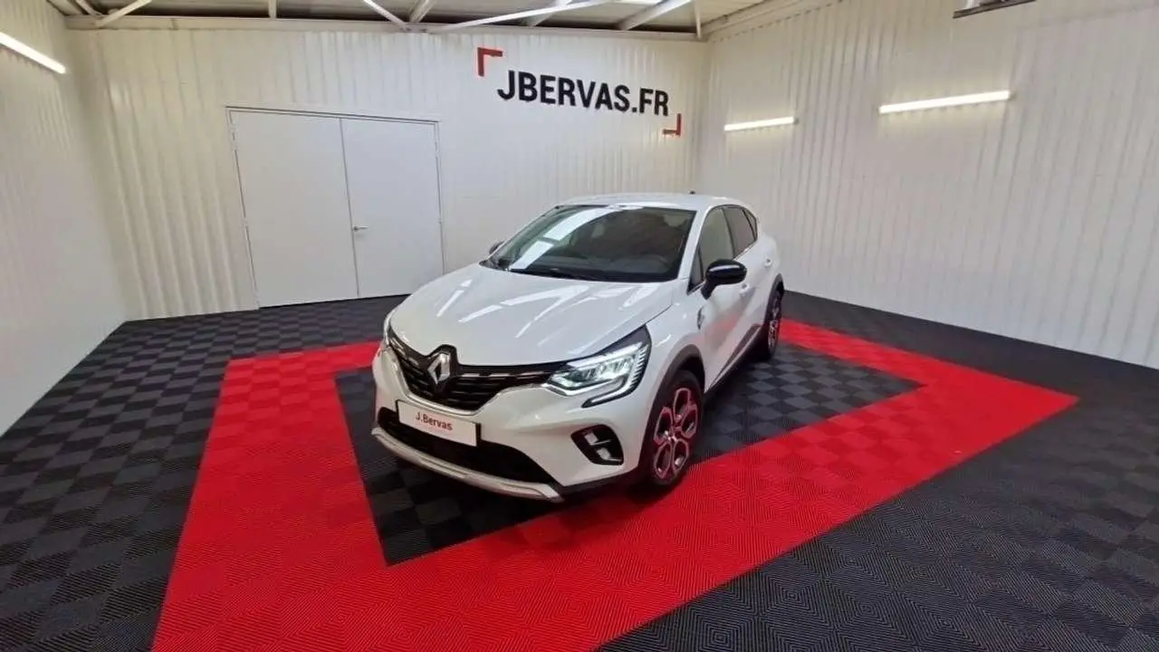 Photo 1 : Renault Captur 2023 Essence