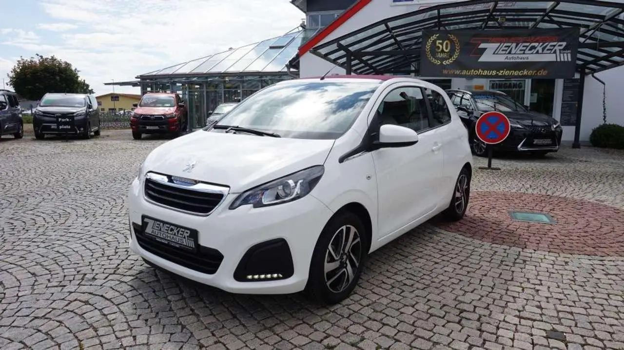 Photo 1 : Peugeot 108 2016 Petrol