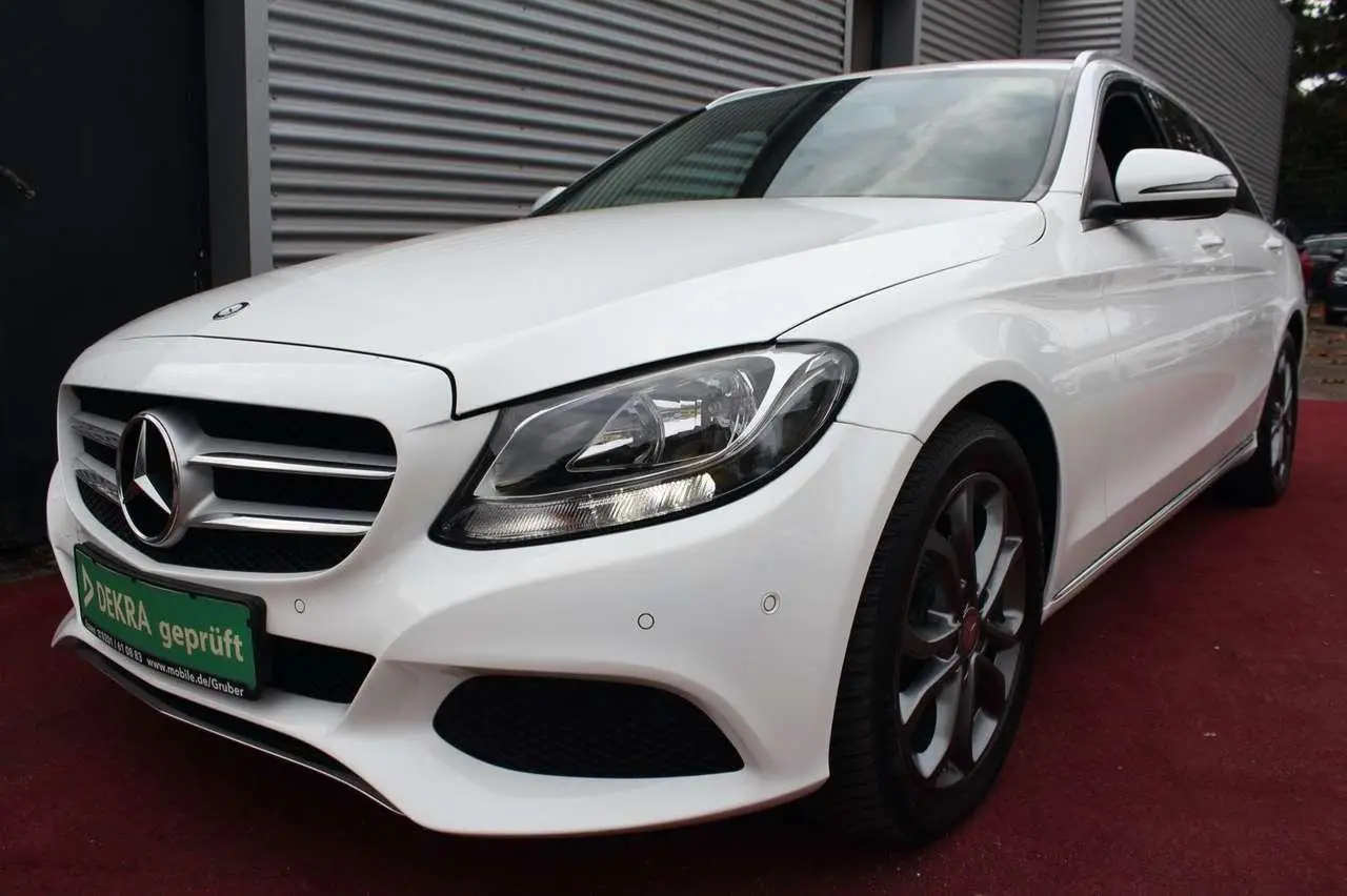 Photo 1 : Mercedes-benz Classe C 2015 Petrol